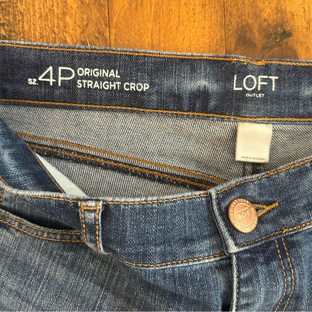 Loft Straight Leg Cropped Jeans EUC - Picture 6 of 9